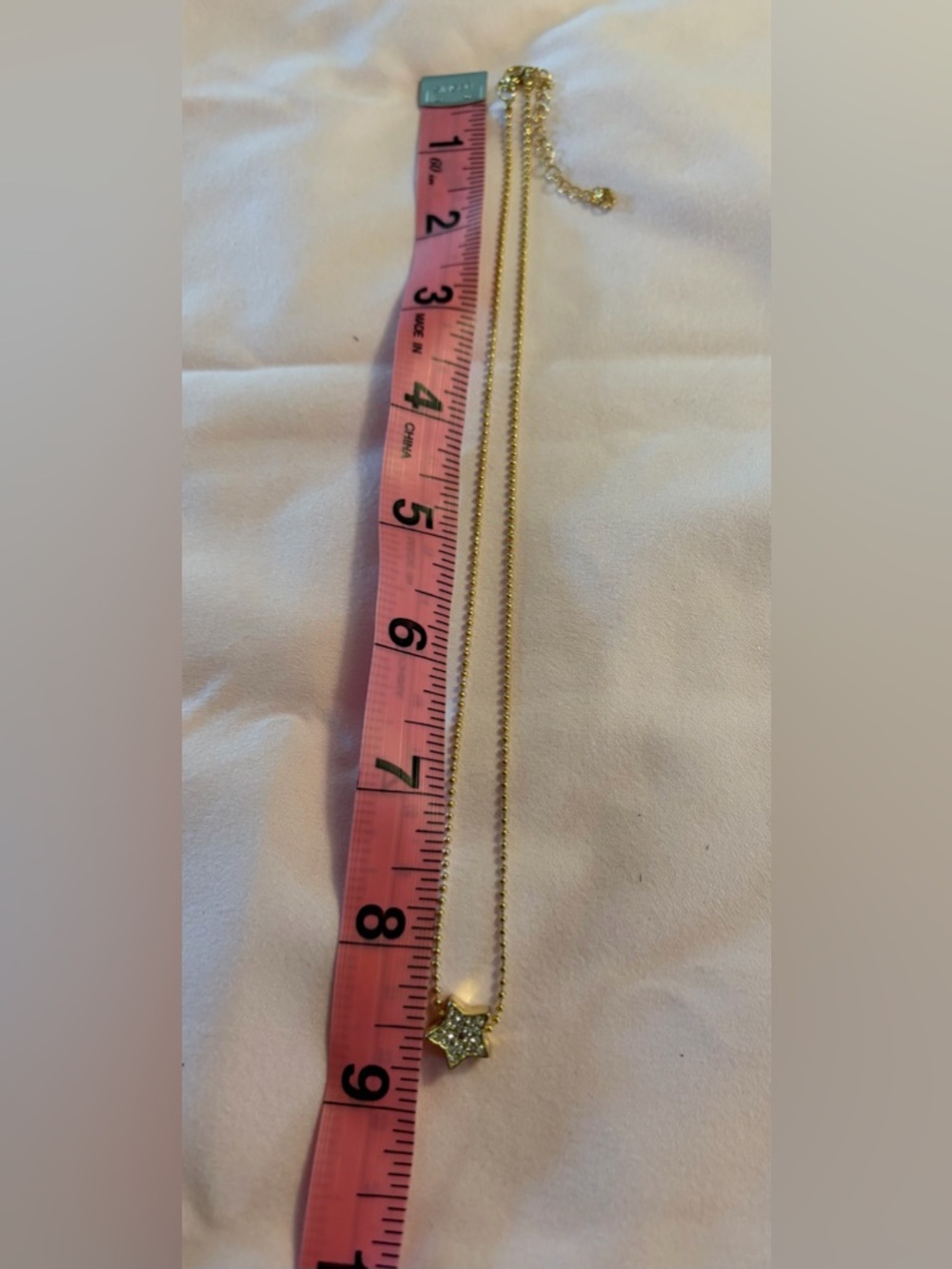 Gold Crystal Star Gold Chain Necklace NWOT 18” - Picture 3 of 4